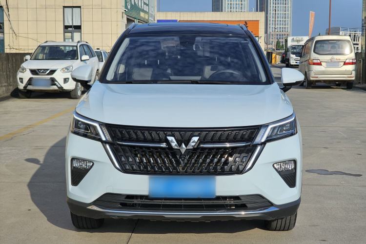 Used Wuling Asta 2022 2.0L DHT Electric-Speed Version Exterior 1