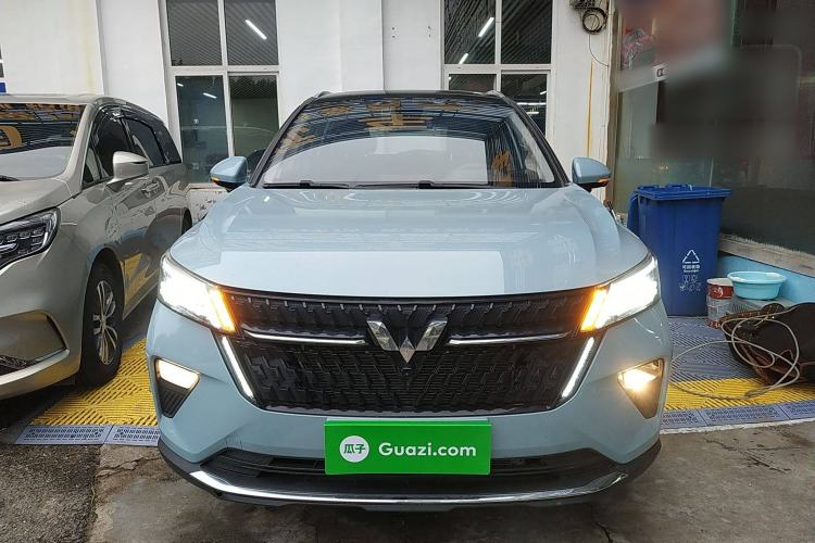 Used Wuling Asta 2022 2.0L DHT Electric-Speed Version Exterior 1