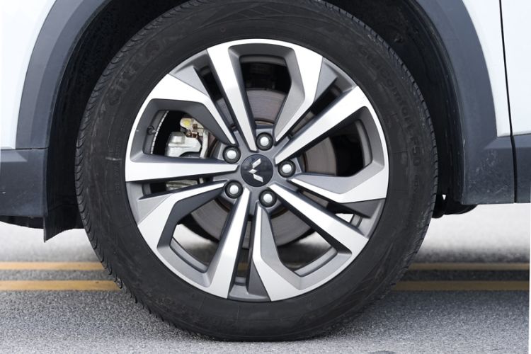Used Wuling Asta 2022 2.0L DHT Electric-Speed Version Exterior 14