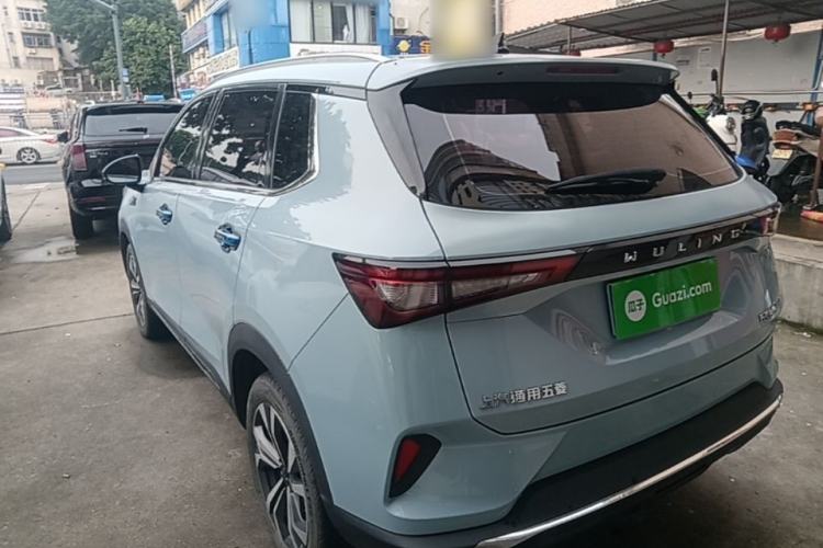 Used Wuling Asta 2022 2.0L DHT Electric Power Version Exterior 2
