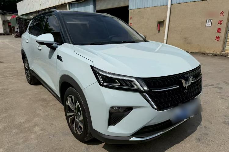 Used Wuling Asta 2022 2.0L DHT Electric-Speed Version Exterior 2