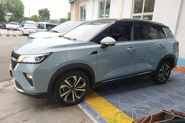 Used Wuling Asta 2022 2.0L DHT Electric-Speed Version Exterior 3