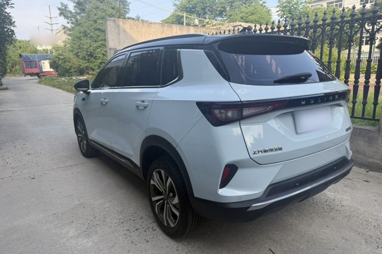 Used Wuling Asta 2022 2.0L DHT Electric-Speed Version Exterior 3