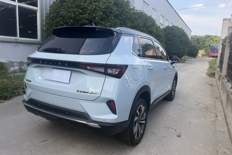Used Wuling Asta 2022 2.0L DHT Electric-Speed Version Exterior 4