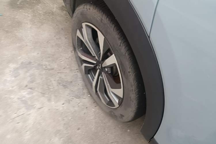 Used Wuling Asta 2022 2.0L DHT Electric Power Version Exterior 5