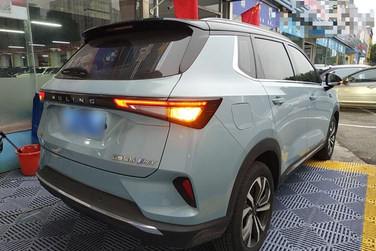 Used Wuling Asta 2022 2.0L DHT Electric-Speed Version Exterior 5