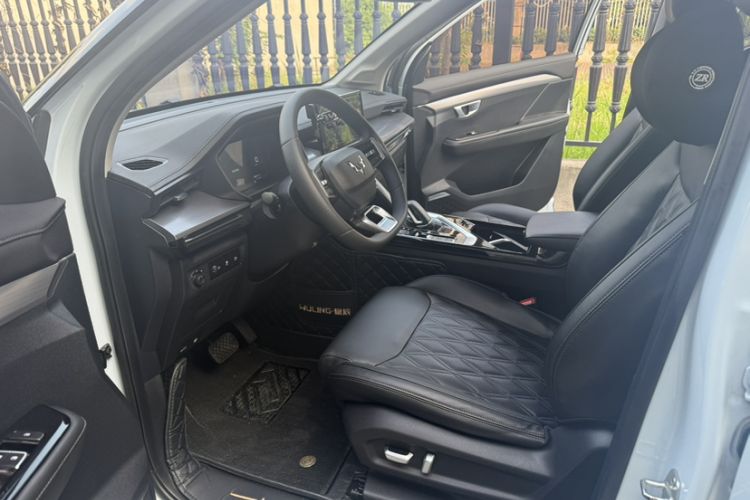 Used Wuling Asta 2022 2.0L DHT Electric-Speed Version Exterior 7