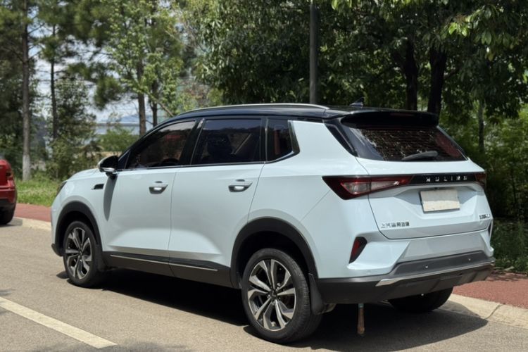 Used Wuling Asta 2022 2.0L DHT Electric-Speed Version Exterior 8