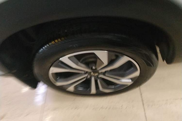 Used Wuling Asta 2022 2.0L DHT Electric-Speed Version Exterior 8
