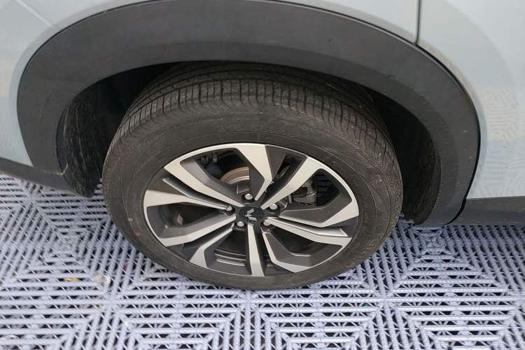 Used Wuling Asta 2022 2.0L DHT Electric-Speed Version Exterior 8