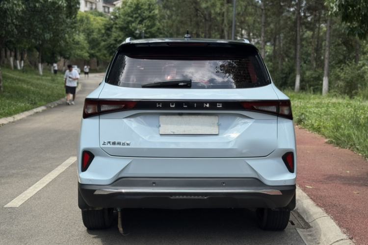 Used Wuling Asta 2022 2.0L DHT Electric-Speed Version Exterior 9
