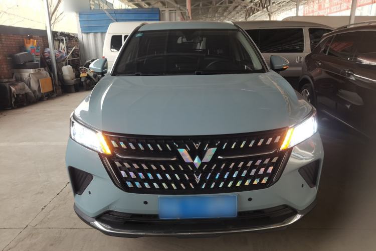 Used Wuling Asta 2022 2.0L DHT Electric Power Version Front