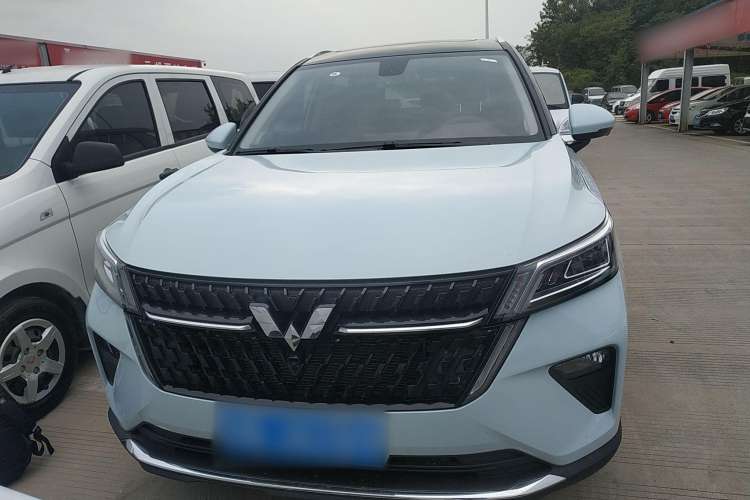 Used Wuling Asta 2022 2.0L DHT Electric-Speed Version Front