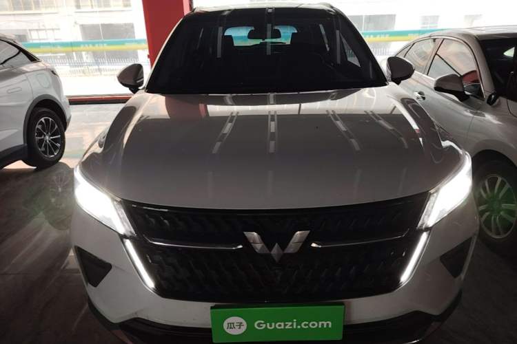Used Wuling Asta 2022 2.0L DHT Electric-Speed Version Front