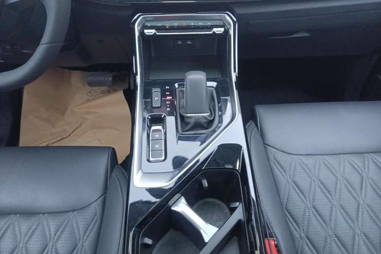 Used Wuling Asta 2022 2.0L DHT Electric-Speed Version Gear Lever