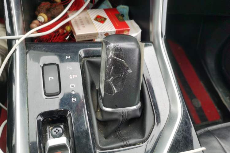 Used Wuling Asta 2022 2.0L DHT Electric-Speed Version Gear Lever