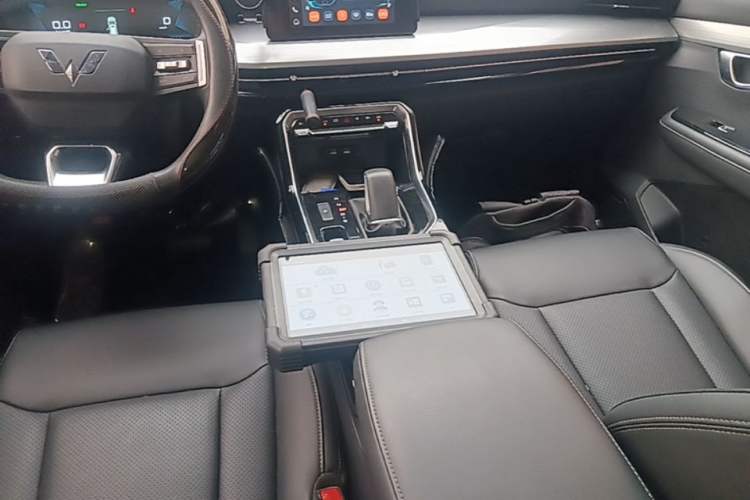 Used Wuling Asta 2022 2.0L DHT Electric Power Version Gear Lever