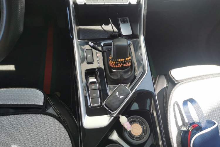 Used Wuling Asta 2022 2.0L DHT Electric-Speed Version Gear Lever