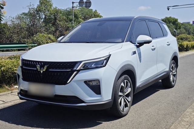 Used Wuling Asta 2022 2.0L DHT Electric-Speed Version