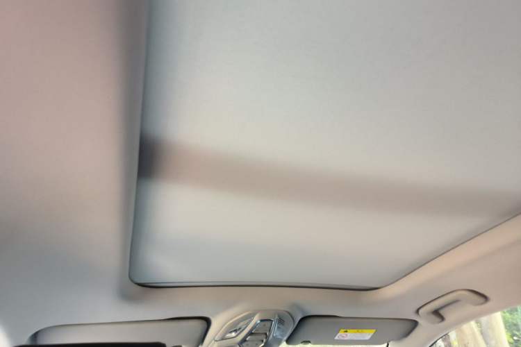 Used Wuling Asta 2022 2.0L DHT Electric-Speed Version Headliner