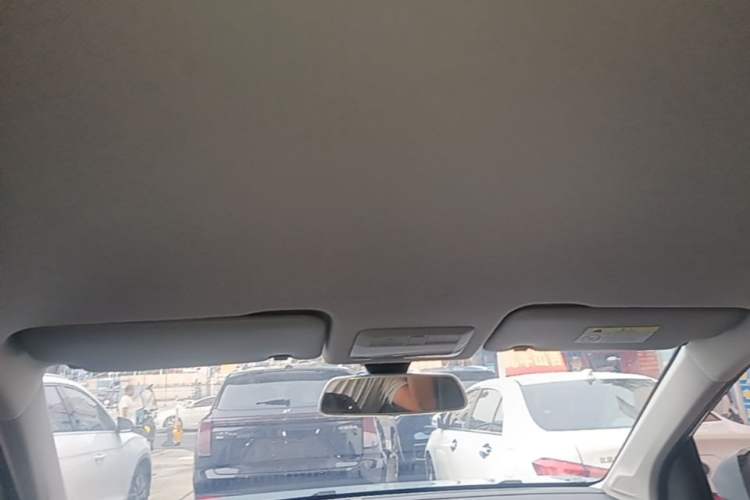 Used Wuling Asta 2022 2.0L DHT Electric Power Version Headliner