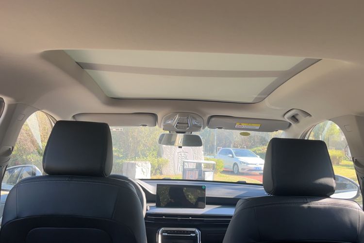 Used Wuling Asta 2022 2.0L DHT Electric-Speed Version Headliner
