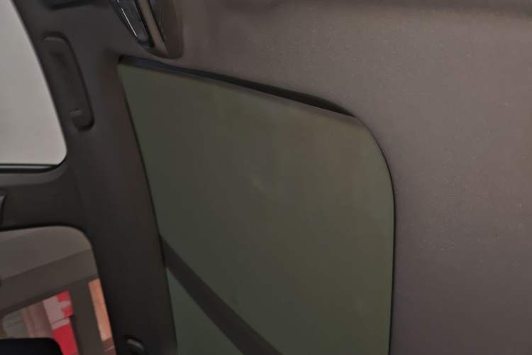 Used Wuling Asta 2022 2.0L DHT Electric-Speed Version Headliner