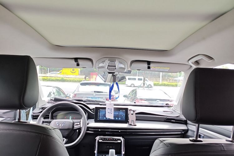 Used Wuling Asta 2022 2.0L DHT Electric-Speed Version Headliner