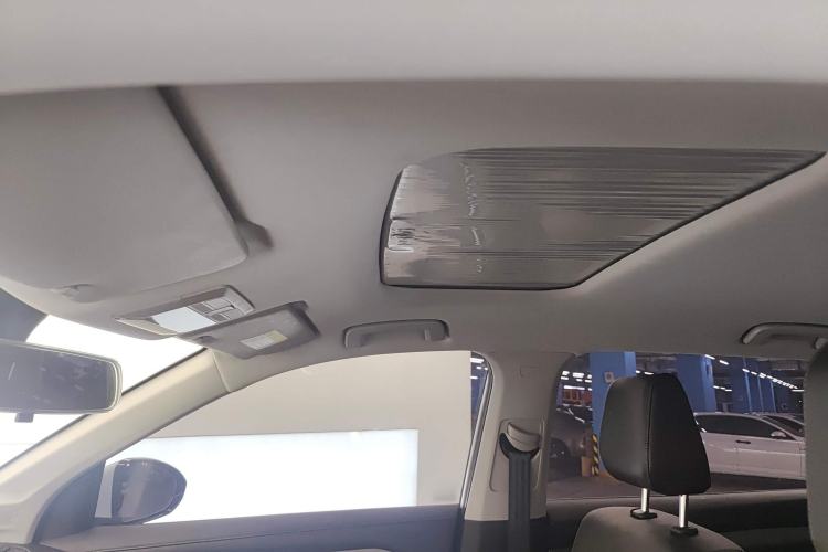 Used Wuling Asta 2022 2.0L DHT Electric-Speed Version Headliner