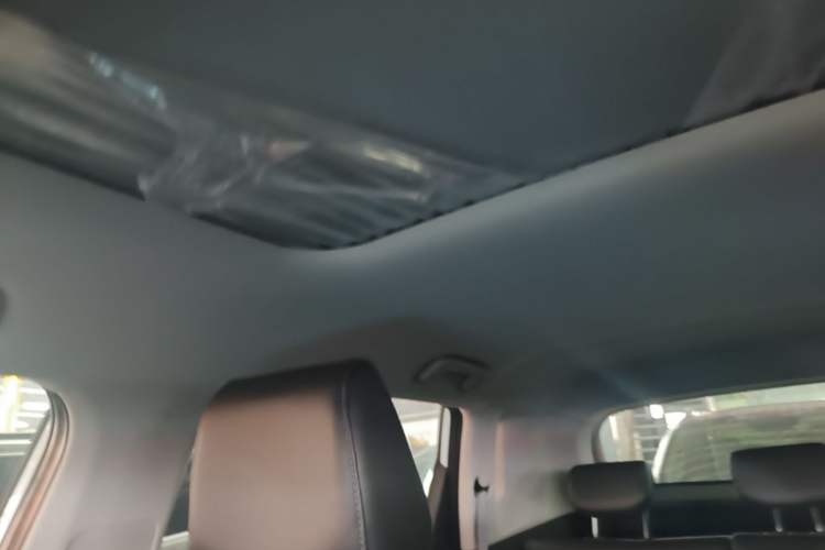 Used Wuling Asta 2022 2.0L DHT Electric-Speed Version Headliner