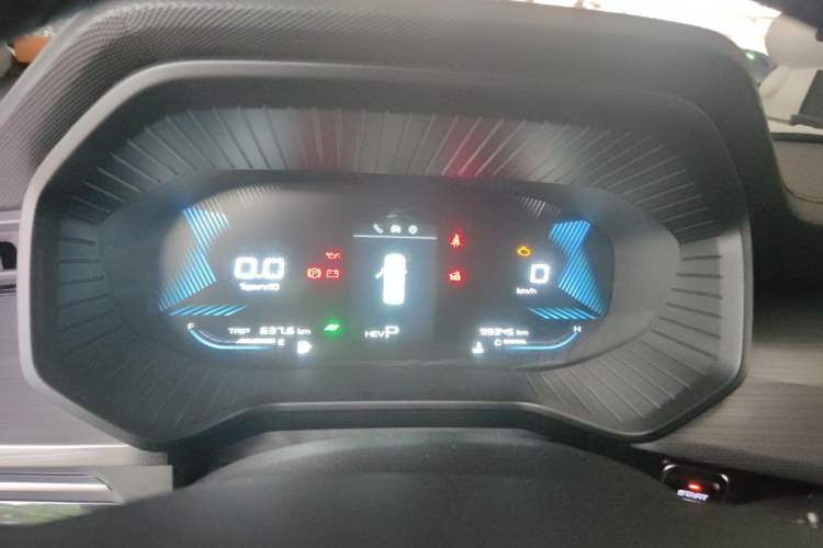 Used Wuling Asta 2022 2.0L DHT Electric-Speed Version Instrument Cluster