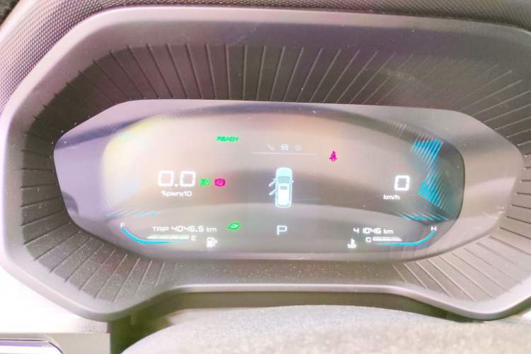 Used Wuling Asta 2022 2.0L DHT Electric-Speed Version Instrument Cluster