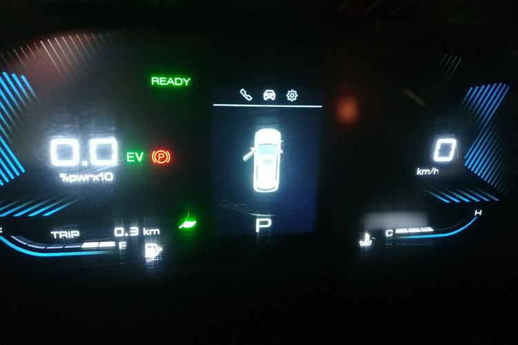 Used Wuling Asta 2022 2.0L DHT Electric-Speed Version Instrument Cluster