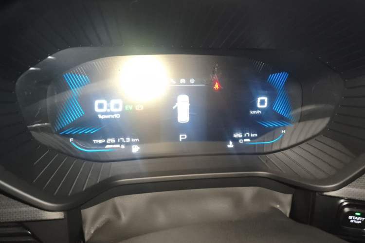Used Wuling Asta 2022 2.0L DHT Electric-Speed Version Instrument Cluster