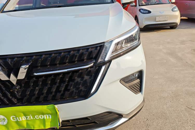 Used Wuling Asta 2022 2.0L DHT Electric-Speed Version Left Front Headlight