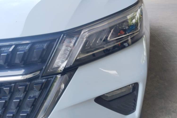 Used Wuling Asta 2022 2.0L DHT Electric-Speed Version Left Front Headlight