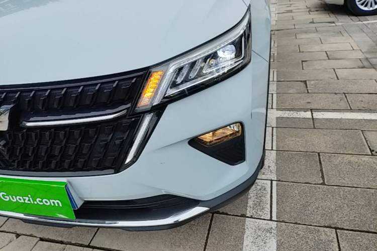 Used Wuling Asta 2022 2.0L DHT Electric-Speed Version Left Front Headlight