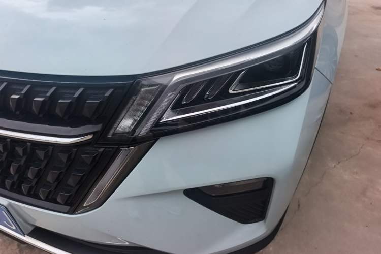 Used Wuling Asta 2022 2.0L DHT Electric-Speed Version Left Front Headlight