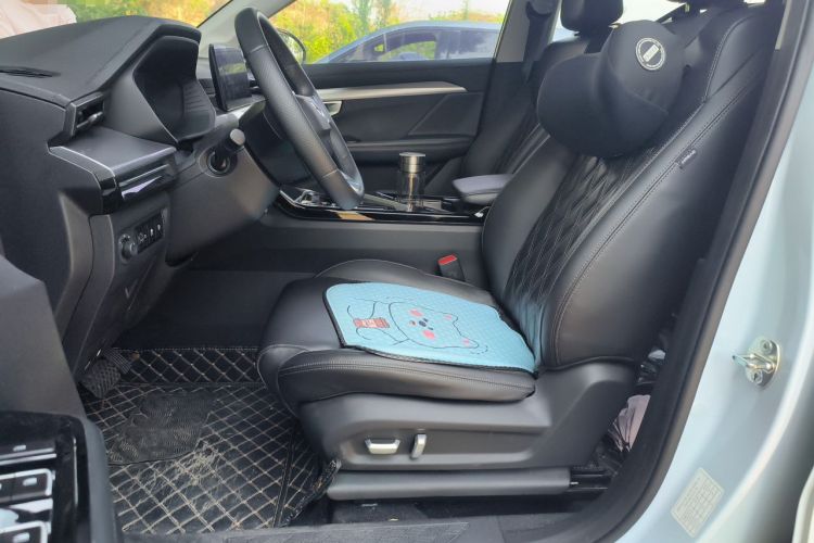 Used Wuling Asta 2022 2.0L DHT Electric-Speed Version Left Front Seat