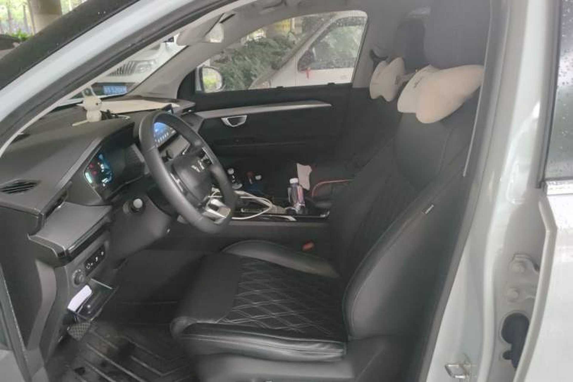 Used Wuling Asta 2022 2.0L DHT Electric-Speed Version Left Front Seat