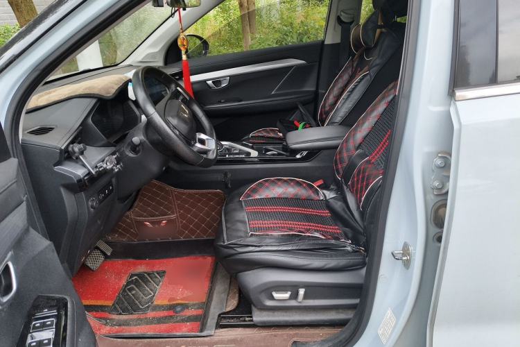 Used Wuling Asta 2022 2.0L DHT Electric-Speed Version Left Front Seat