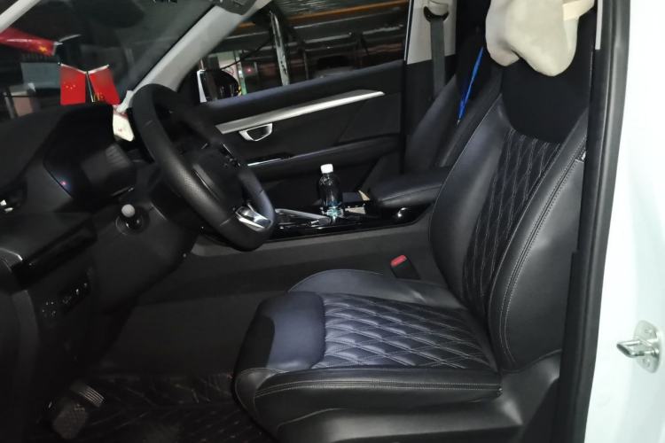 Used Wuling Asta 2022 2.0L DHT Electric-Speed Version Left Front Seat