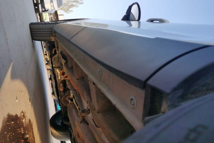 Used Wuling Asta 2022 2.0L DHT Electric-Speed Version Left Side Sill