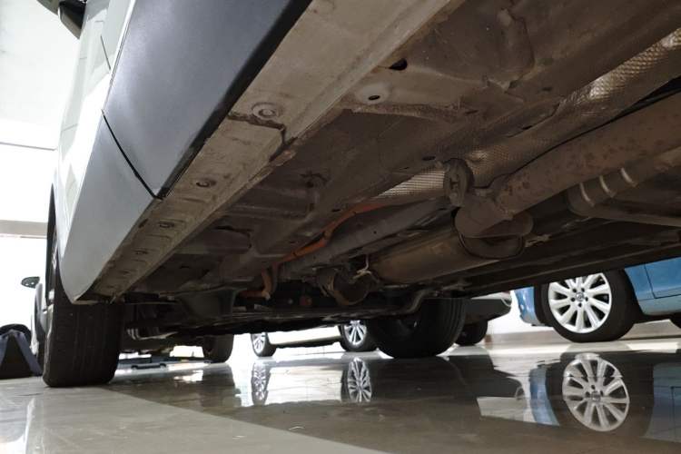 Used Wuling Asta 2022 2.0L DHT Electric-Speed Version Left Side Sill