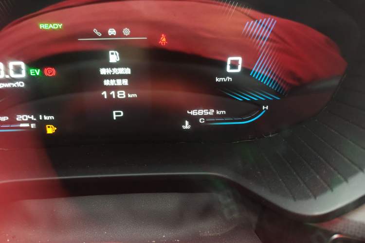 Used Wuling Asta 2022 2.0L DHT Electric-Speed Version Odometer Close Up