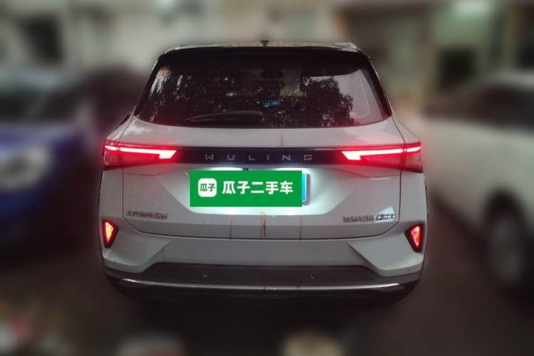 Used Wuling Asta 2022 2.0L DHT Electric-Speed Version Rear