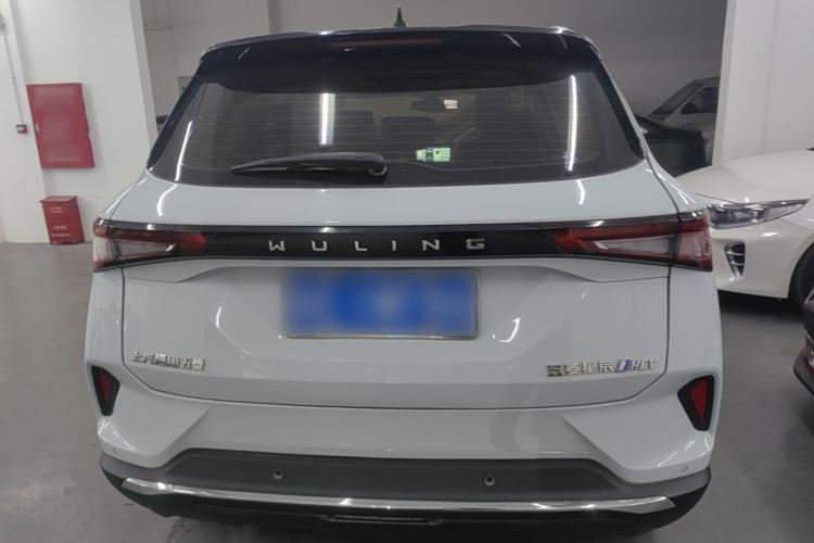 Used Wuling Asta 2022 2.0L DHT Electric-Speed Version Rear