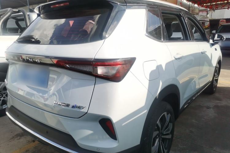 Used Wuling Asta 2022 2.0L DHT Electric-Speed Version Rear Right 45 Deg