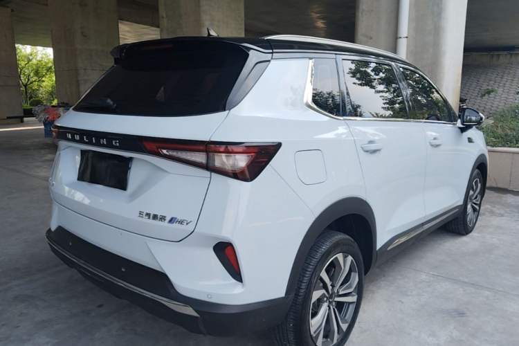 Used Wuling Asta 2022 2.0L DHT Electric-Speed Version Rear Right 45 Deg