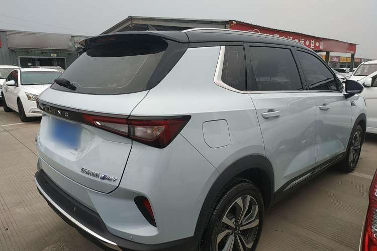 Used Wuling Asta 2022 2.0L DHT Electric-Speed Version Rear Right 45 Deg